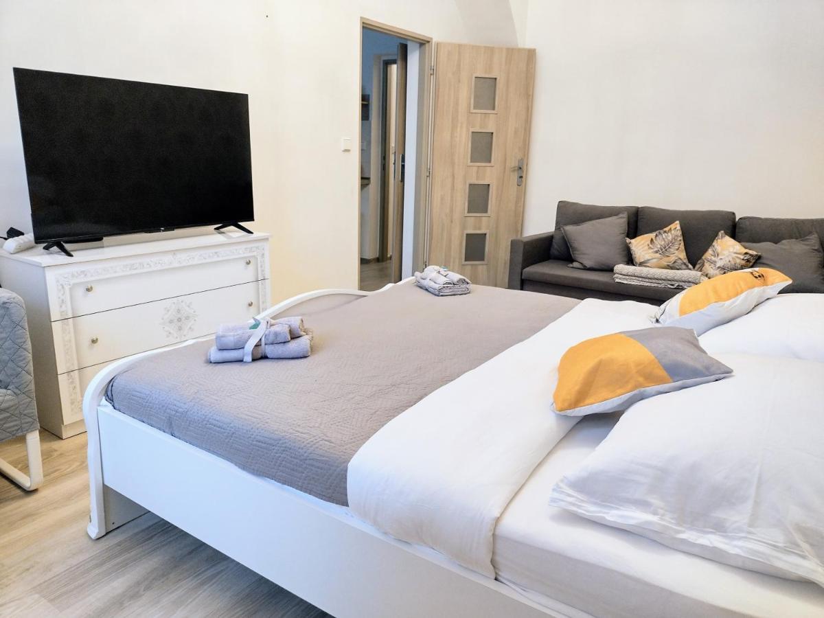 Apartmán Viaducto De Karlin - Aparment *